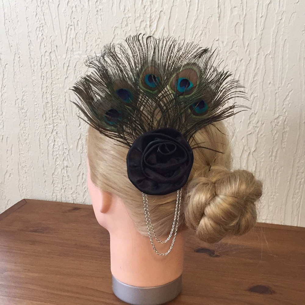 Black rose feather hair clip